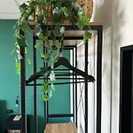 Bed and breakfast Jungalow 3*