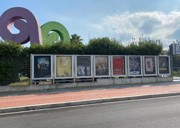 Jungalow Bed & Breakfast 4*